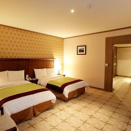 Sunjin Grand Hotel 乌兰巴托 外观 照片