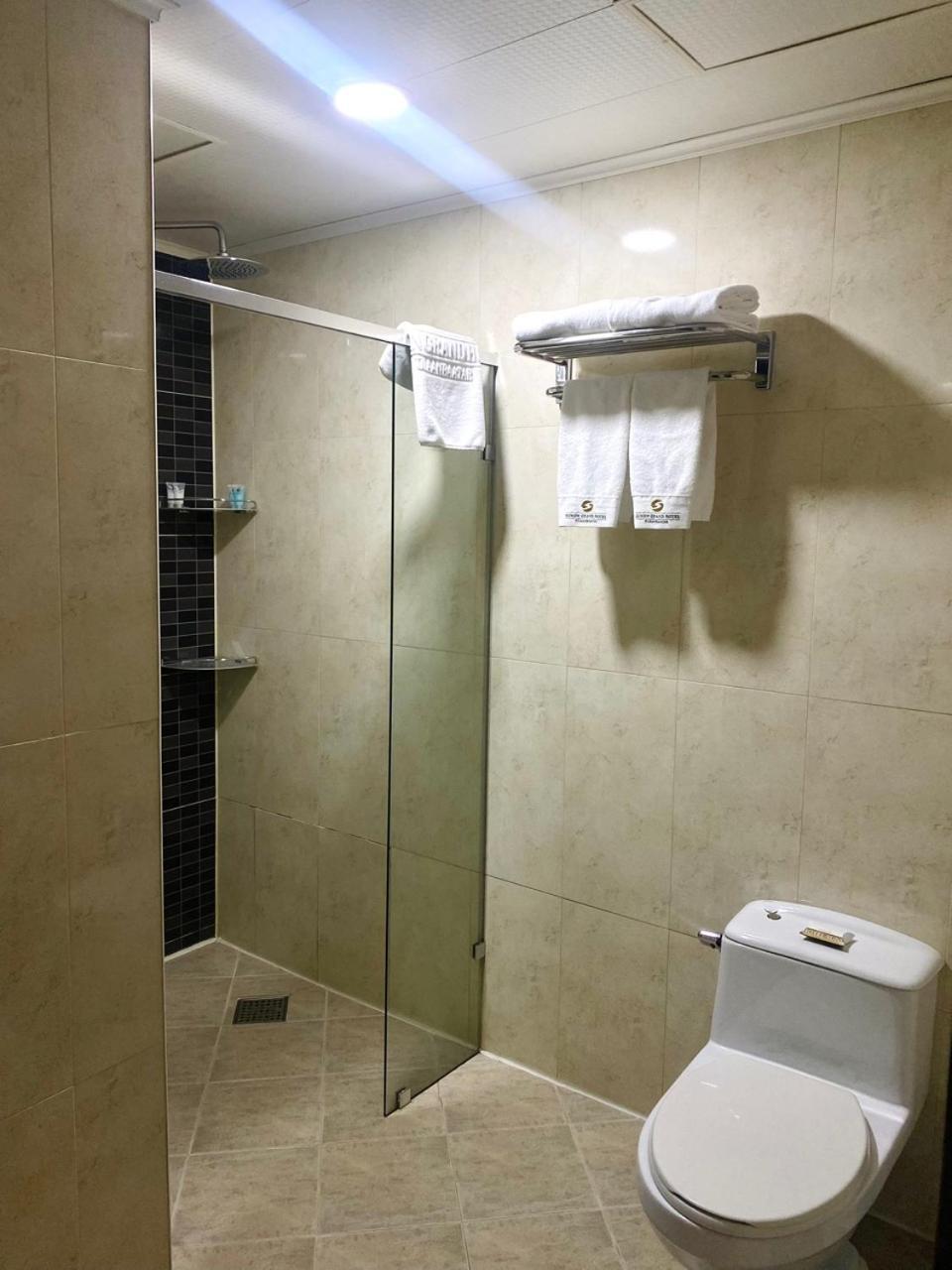 Sunjin Grand Hotel 乌兰巴托 外观 照片