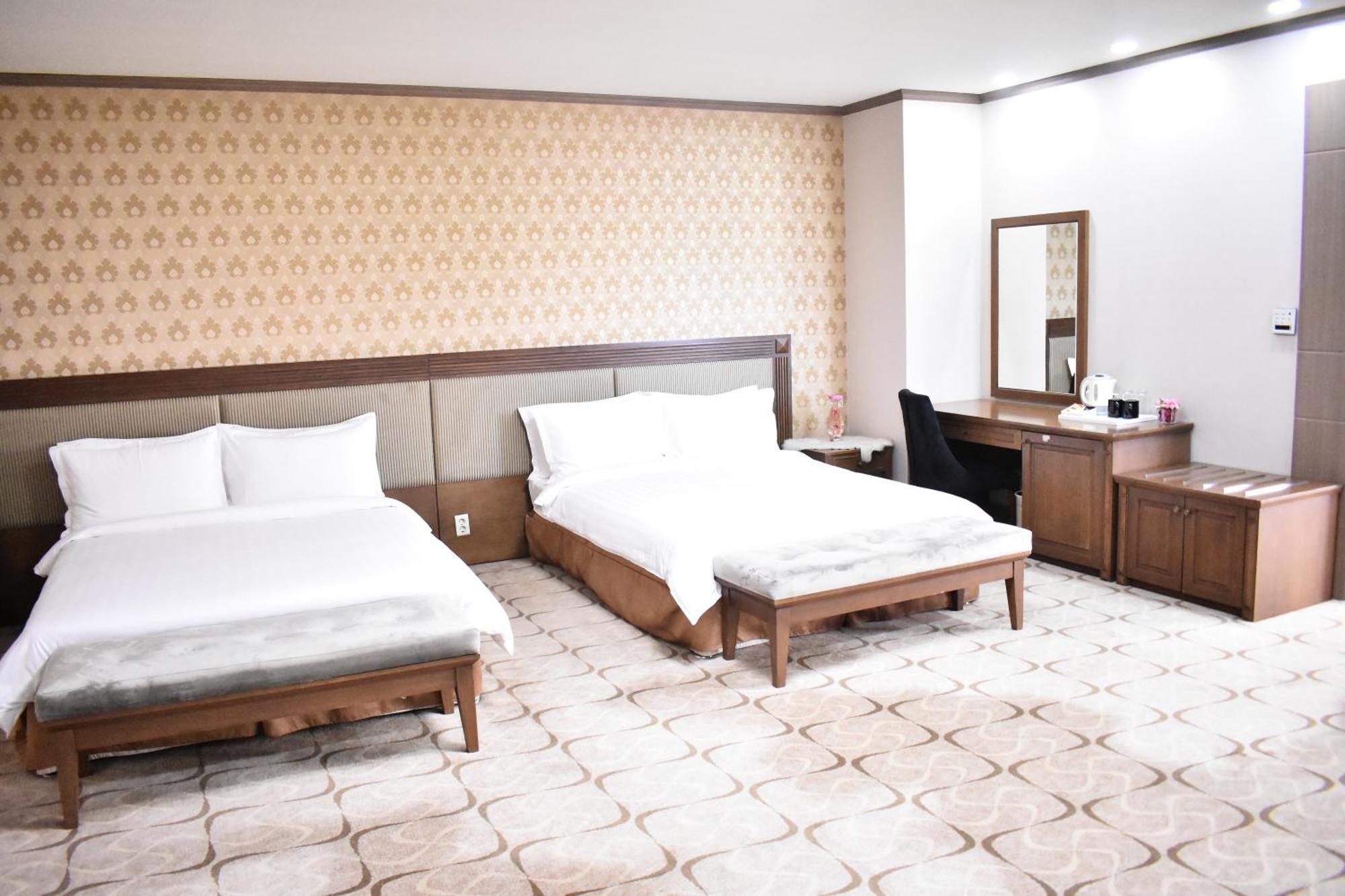 Sunjin Grand Hotel 乌兰巴托 外观 照片