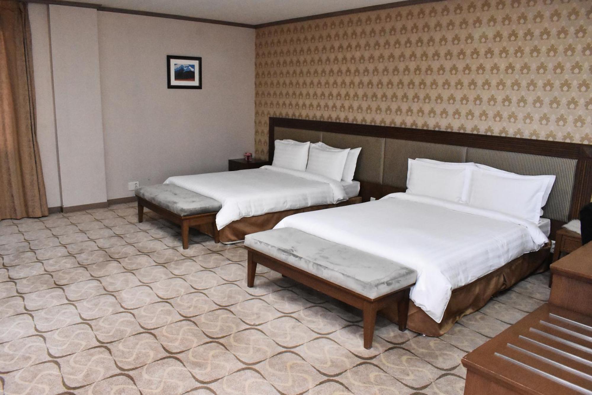 Sunjin Grand Hotel 乌兰巴托 外观 照片