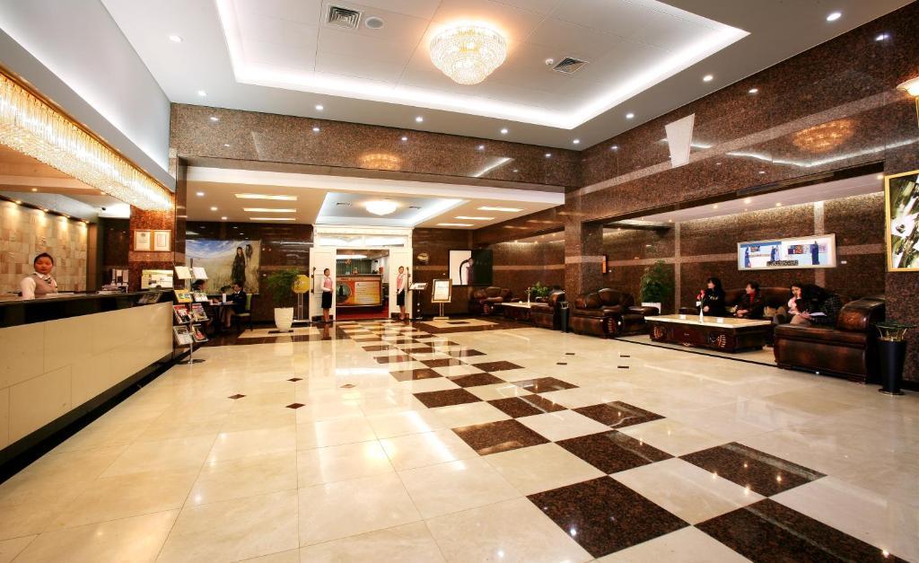 Sunjin Grand Hotel 乌兰巴托 外观 照片